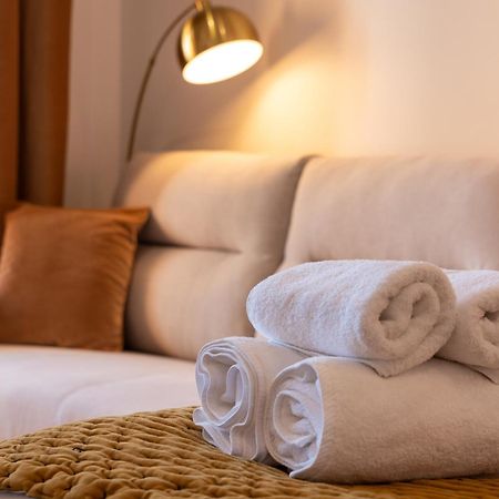 Monaco Border Luxury Suite - Sea View - Pool Бюсолей Екстериор снимка