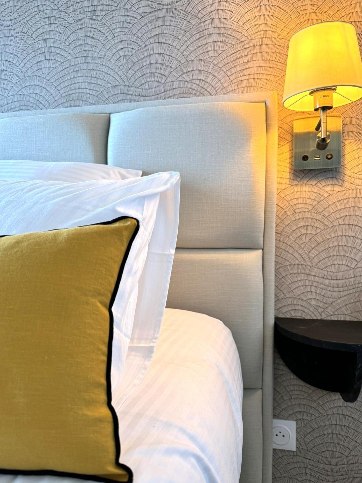 Monaco Border Luxury Suite - Sea View - Pool Бюсолей Екстериор снимка