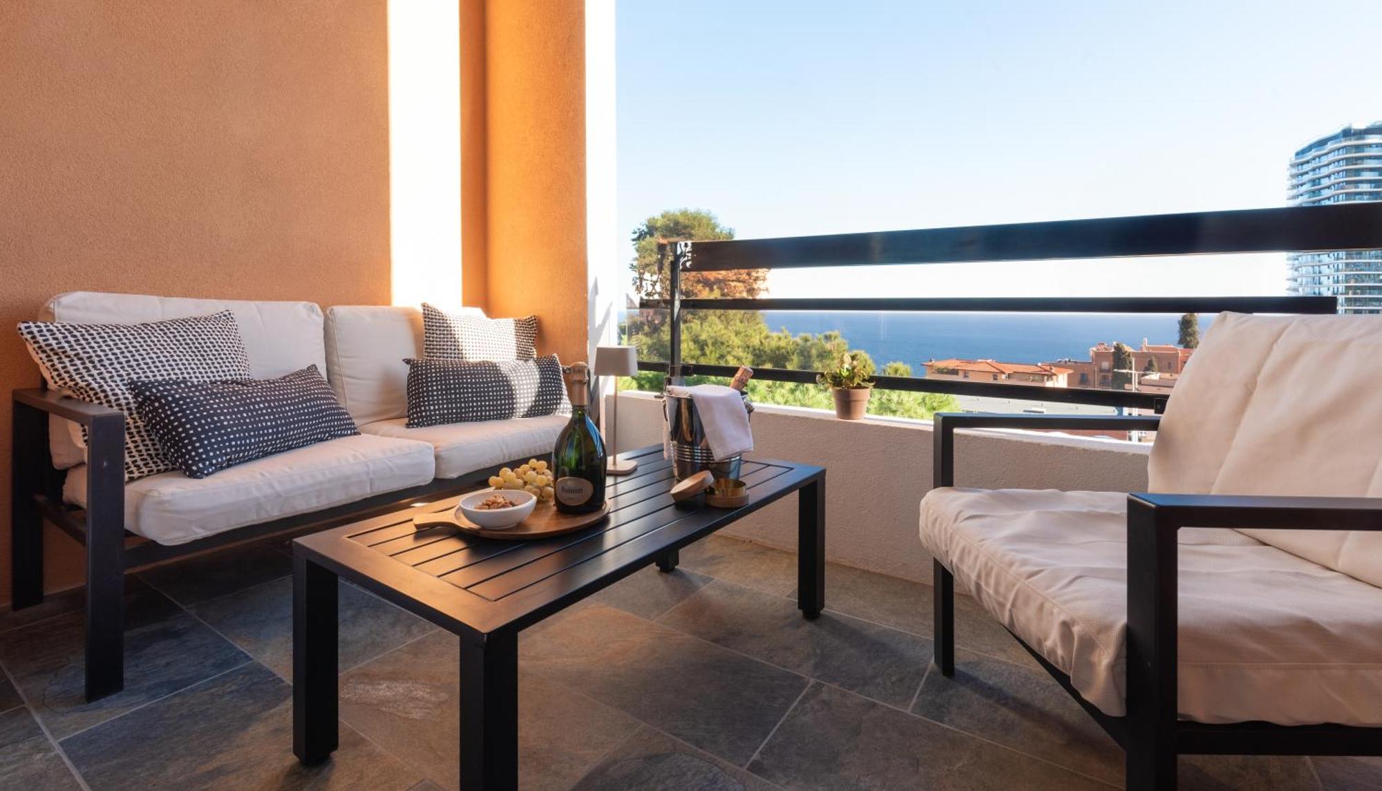 Monaco Border Luxury Suite - Sea View - Pool Бюсолей Екстериор снимка